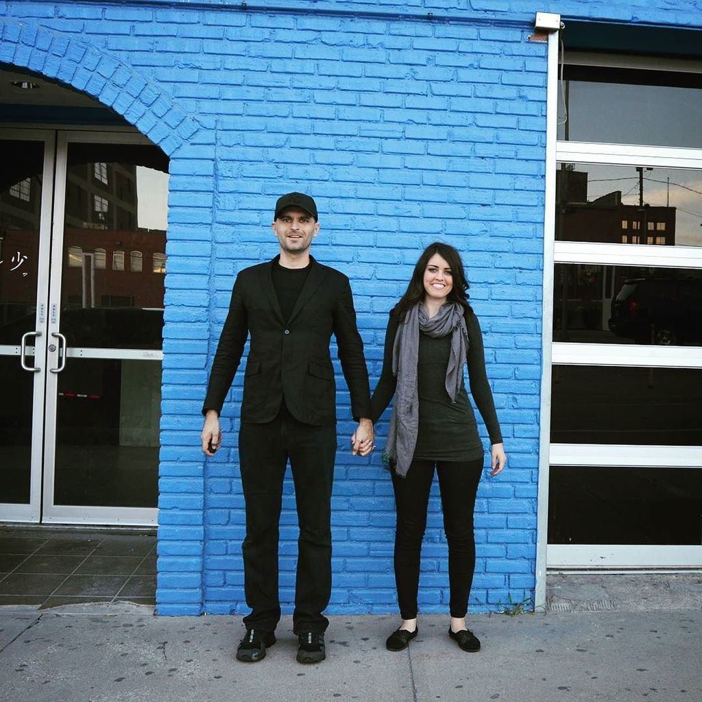 _rickywhitney's tweet photo. #rickywhitney wall series 005 #rickywhitneyPoseInFrontOfWalls #rickywhitney https://t.co/6svgedVeUg