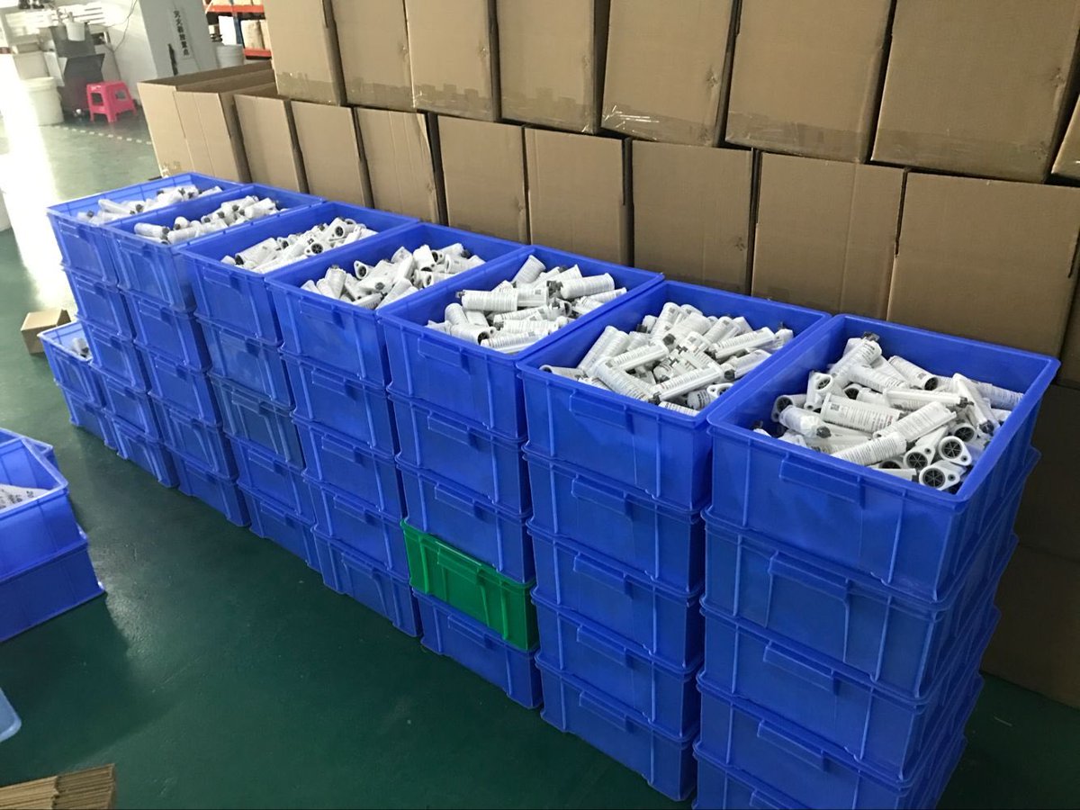 izzylee321's tweet image. 5000PCS LG S028 Alpine White