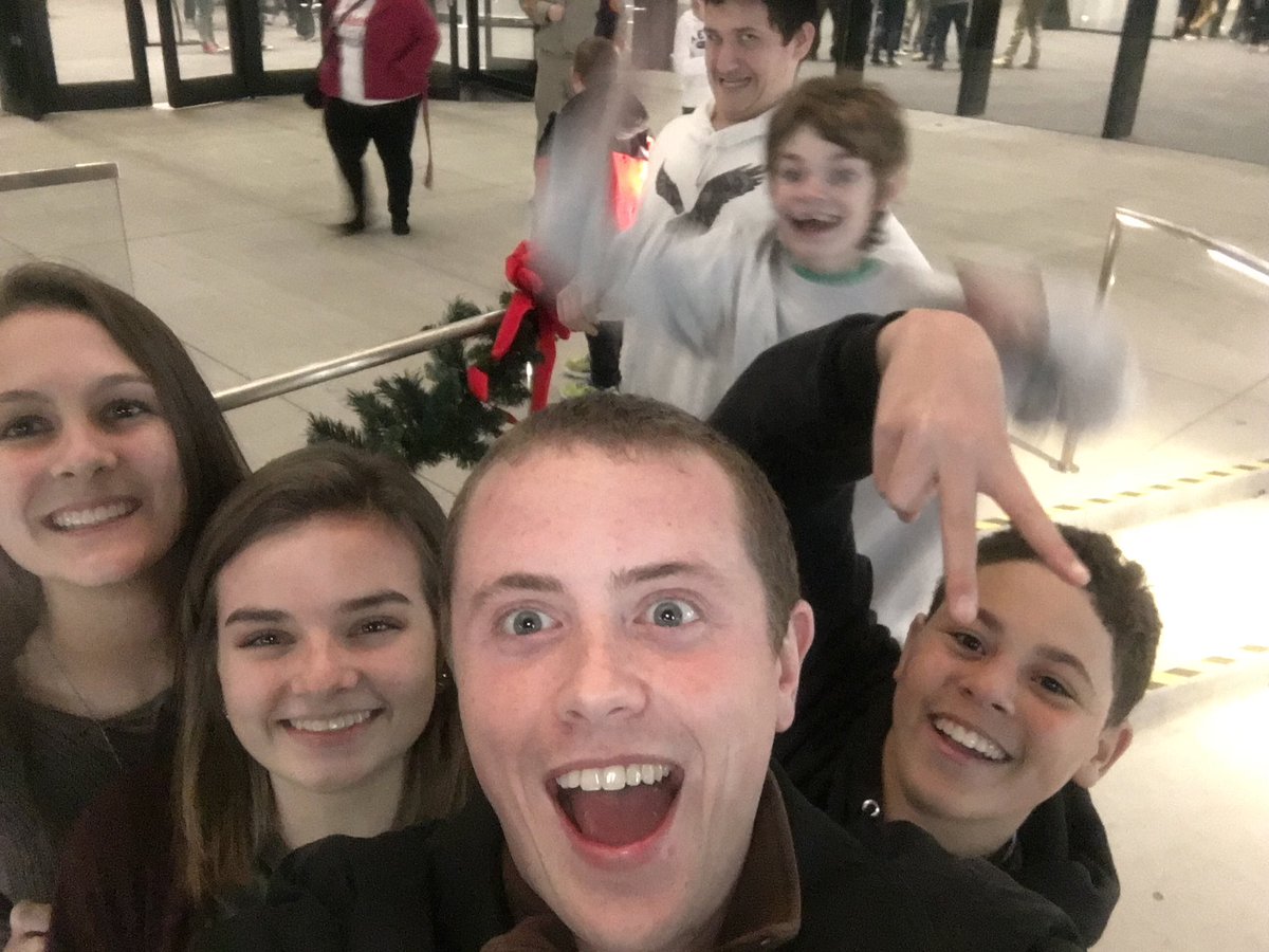 EBC_StudentMin's tweet photo. We had an aMAZEing time at @whatisthemaze last night! #HowDidHeDoThat #Epic https://t.co/ru1qehKM0e