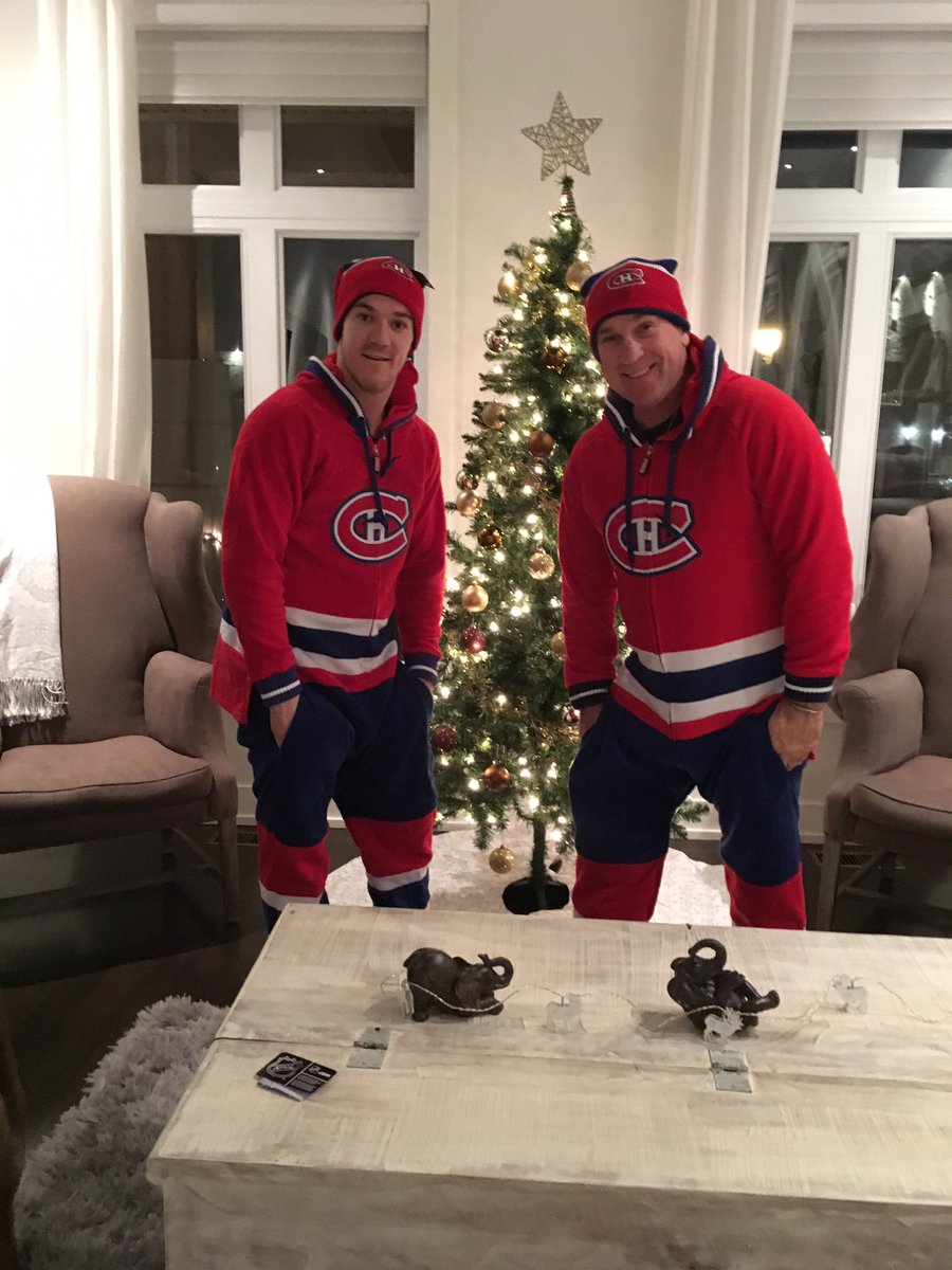 shawz15er's tweet image. Thanks to @HockeySockey for the new onesies so me and my old man can dress alike!