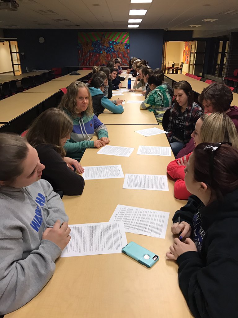 What do a group of teachers do on a Friday night? Learn of course.  @kramerkathy <a href="/CarrollUEduDept/">CarrollU Edu Dept</a> <a href="/Randerson__/">Becky Anderson</a>