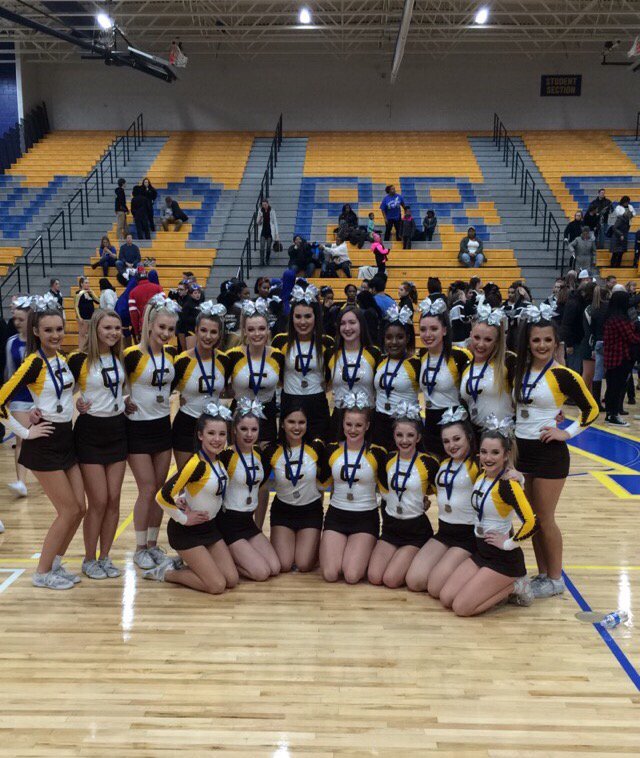 Carmel_Cheer's tweet photo. First place win tonight for varsity! Amazing job ladies!! 💛🏆 https://t.co/ohIWJXtK5Q