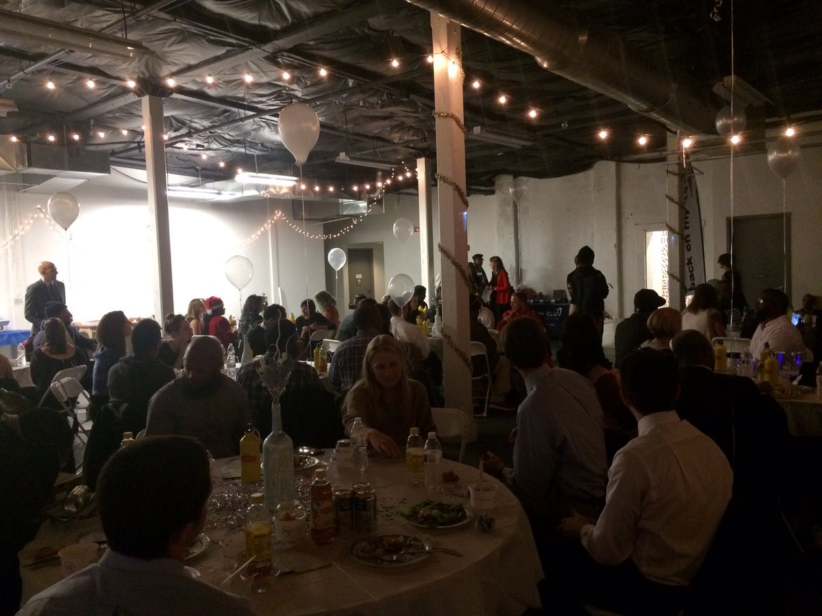 Catsleigh's tweet image. Our beautiful community of @BoMFPhilly celebrating another great year together at our member holiday party 🎁🎉