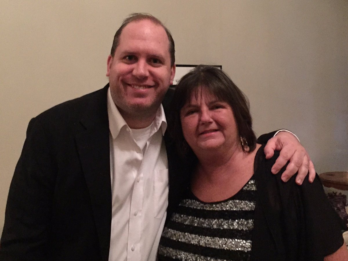 JasonKellyOtt's tweet image. Great to see @SusanSherring tonight at her party with so many community leaders &amp;amp; friends. Don't be a stranger! @ScottMoffatt21 @jchianello