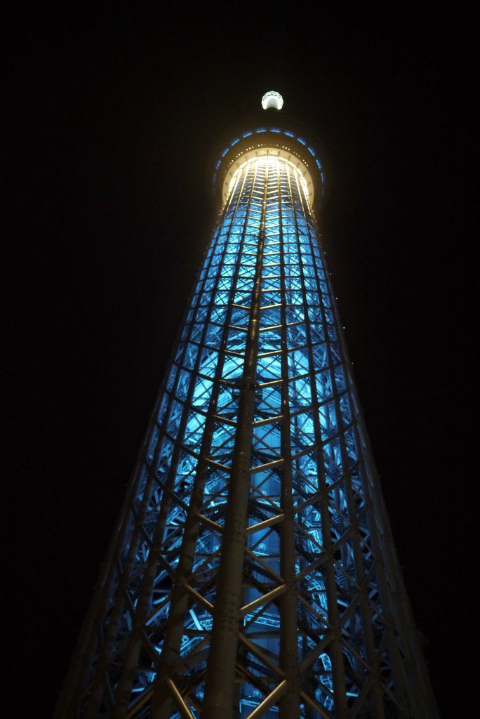 Japonists's tweet photo. Look up the "Tokyo skytree" from bottom.  https://t.co/uskB8lUcW1  https://t.co/nf6LxyUzEh #Japonist