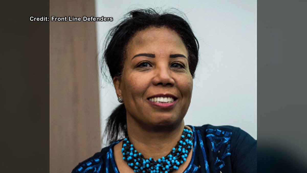 Egypt: Human Rights Groups Denounce Arrest of Activist Azza Soliman ow.ly/XBhI306Ys57 https://t.co/glBPLwb7eF