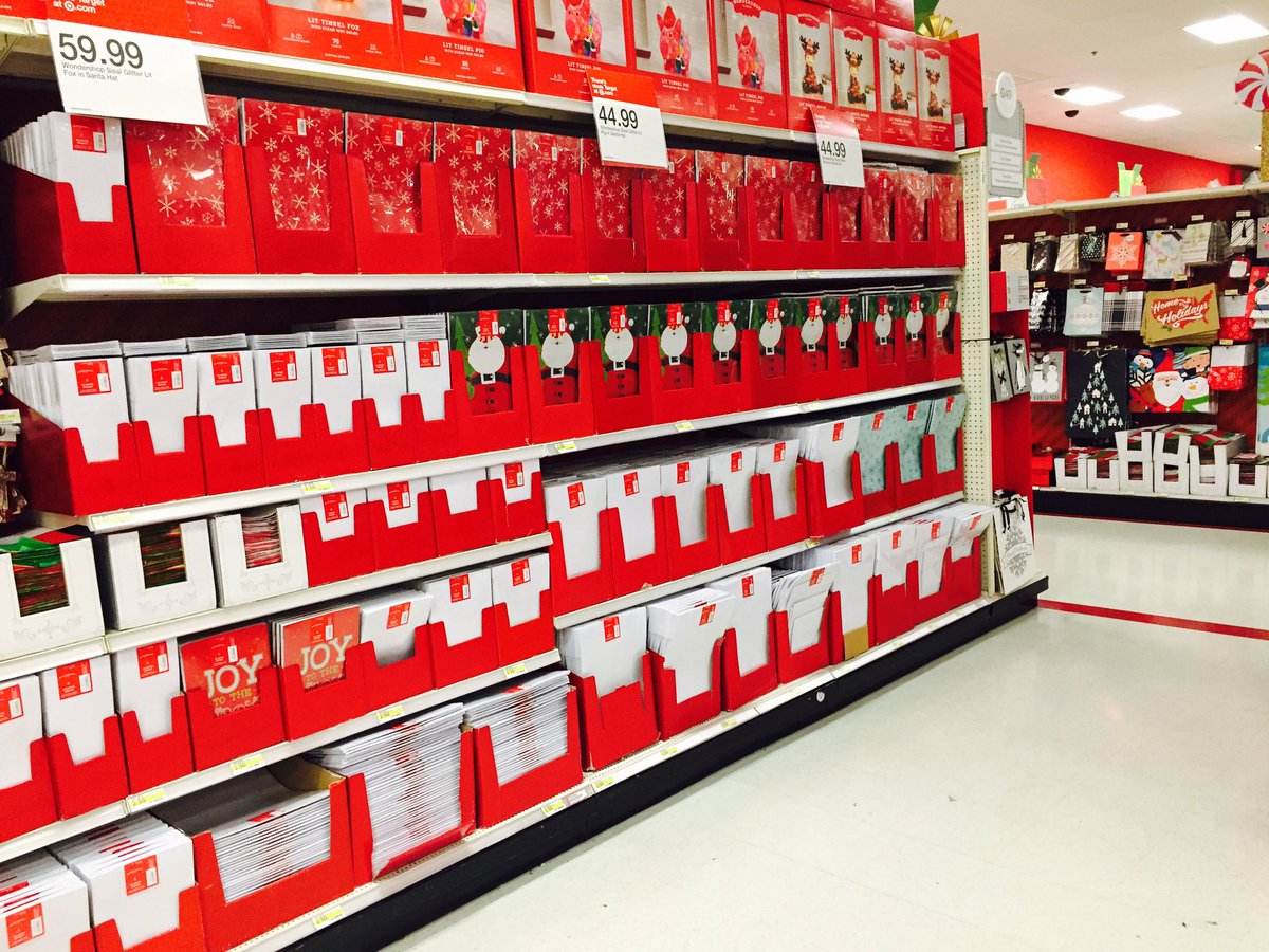 emiko29's tweet photo. Ready to wrap it up! #weho1884 #scrappyanddelight #Q4fun @TonyCostanzoTGT @CarmenCmoch @Johnfavilla https://t.co/nyoQ0lSGLL