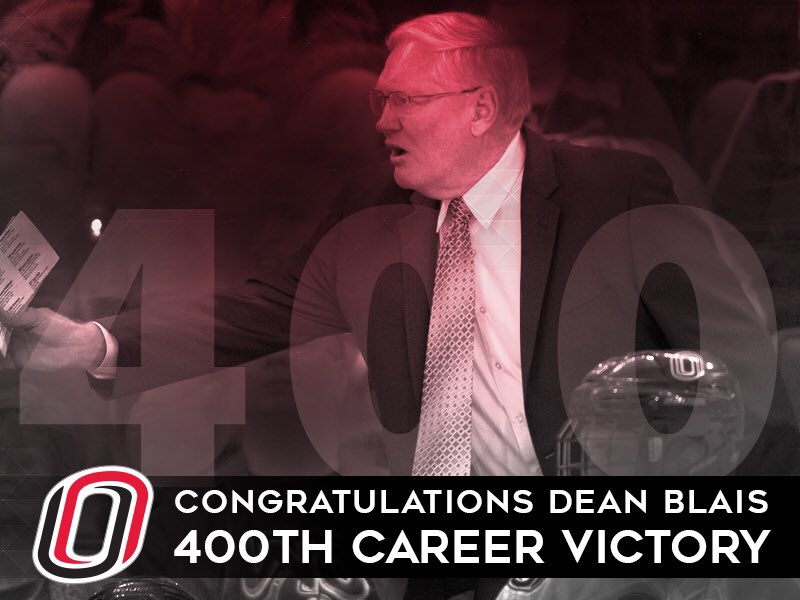 A round of applause for <a href="/OmahaHKY/">Omaha Hockey</a> head coach Dean Blais, who earned his 400th career win tonight! Congrats, Coach!
👏🏽🏒4️⃣0️⃣0️⃣