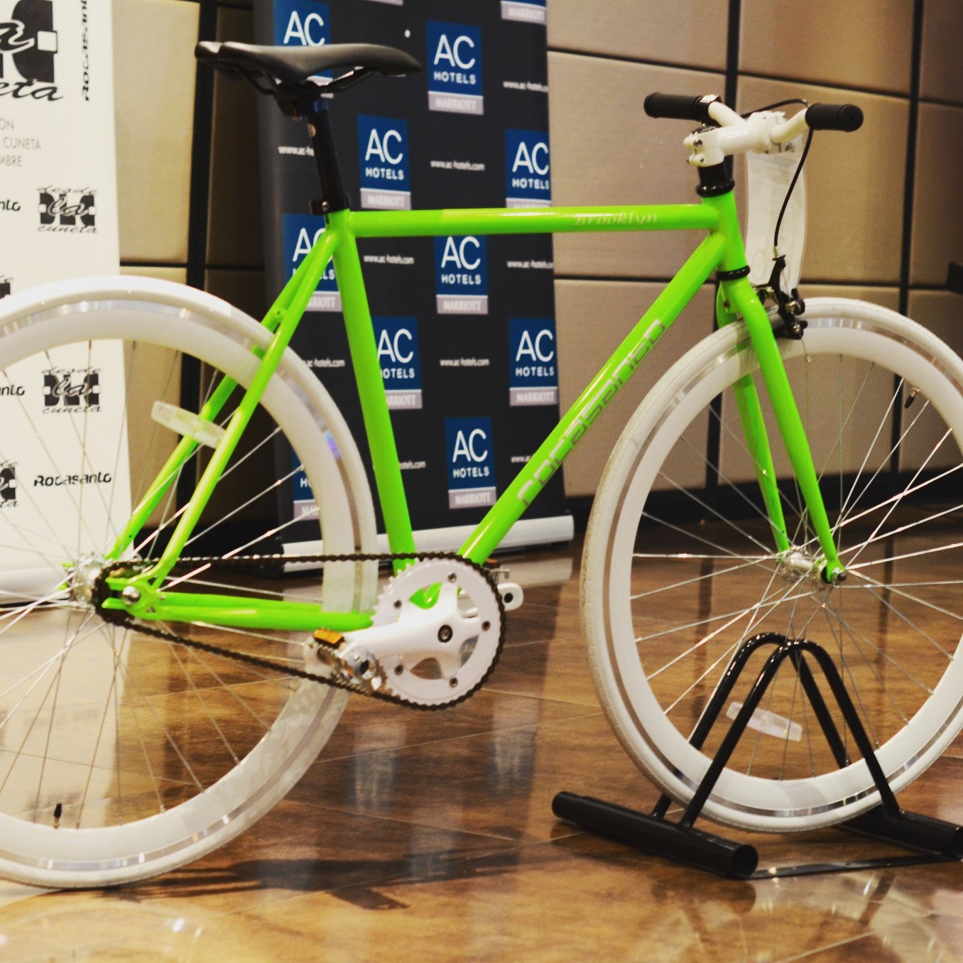 Jorge Matesanz on X Green Rocasanto fixie bike Brooklyn single speed urban cycing flat beautiful chic elegance bicicleta velo new picoftheday https t y9XVHoBJtE X