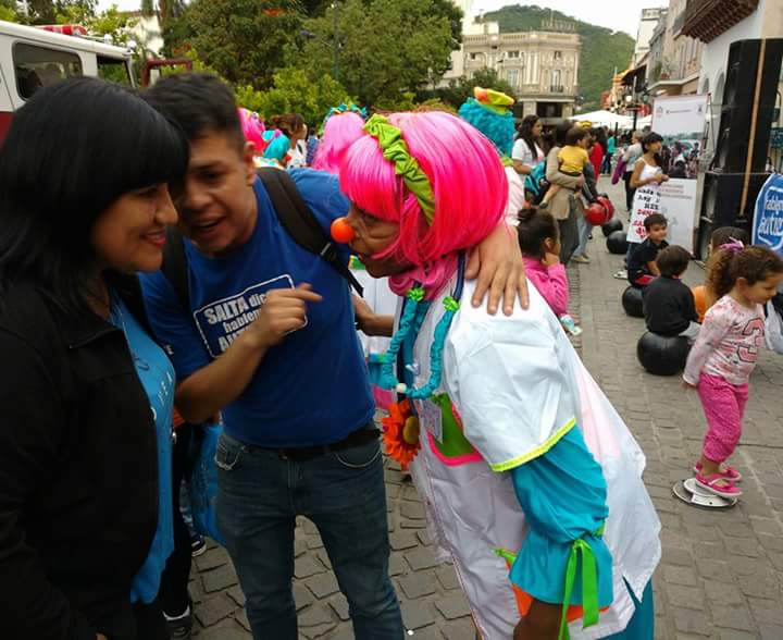 TGDTEASalta's tweet photo. #BailemosTodos #Salta2016 la pasamos genial cc @CRISTINAGOMEZ1 @CuestionAnimal #MasLucesMenosRuido gcs @GustavoSaenzOK @CooperadoraSalt ! https://t.co/B94iDThXbt