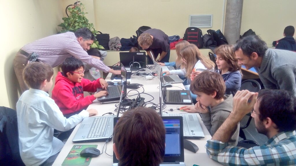 majadajoven's tweet image. Otro #sabado #tecnologico en #coderdojomajadahonda