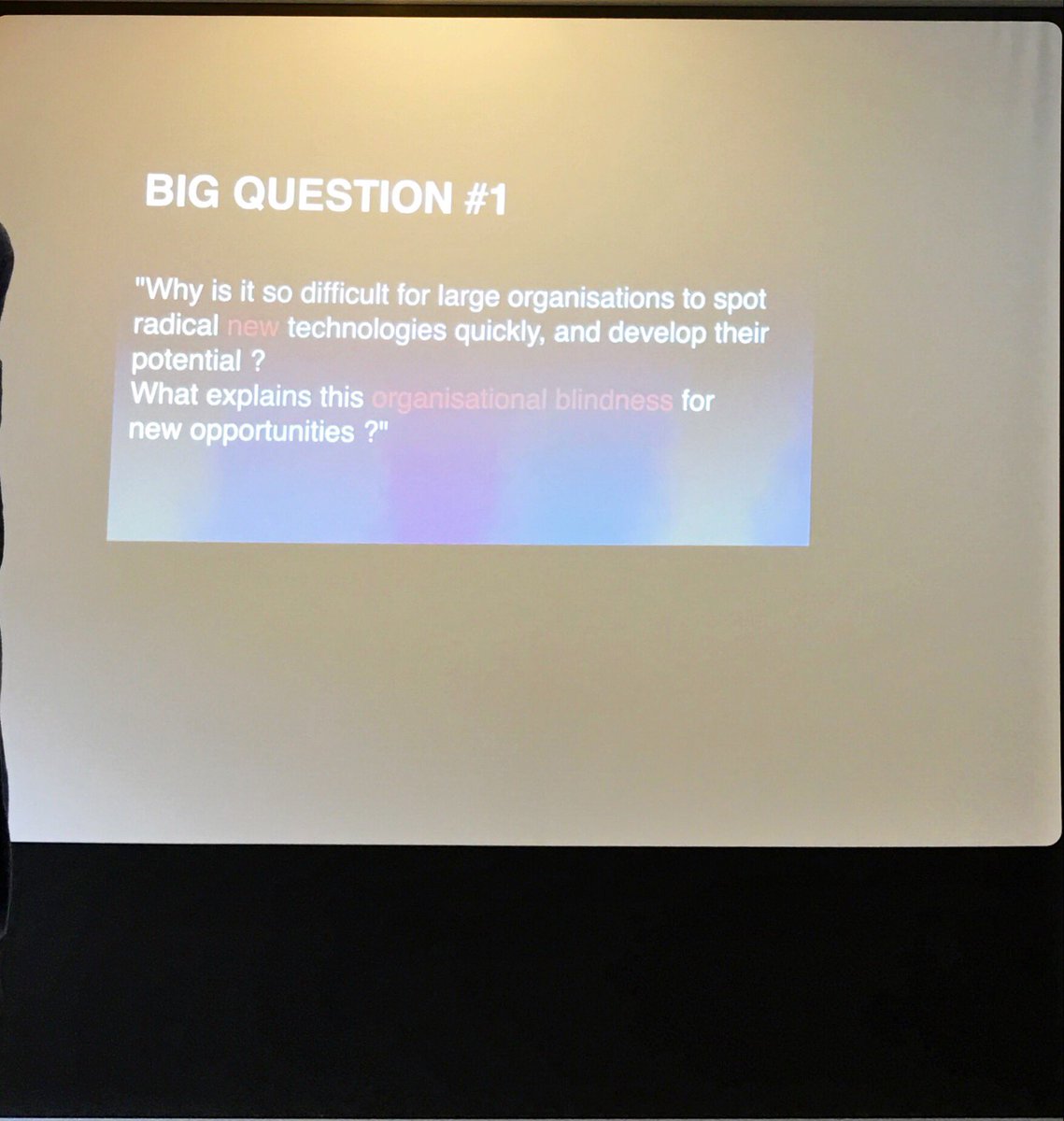 cate_flow's tweet image. Peter Hinssen's 4 concerns:  #HRbootcamp #DayAfterTomorrow