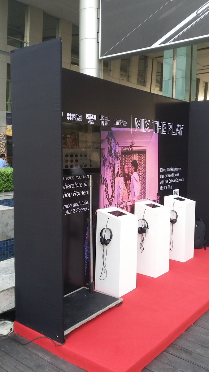 inBritish's tweet photo. We're @dlf_cyberhub with #MixthePlay & @The_Globe #CompleteWalk. Come over. Exciting goodies to be won till 16 Dec. #ShakespeareLives https://t.co/c7V7D9xiRH