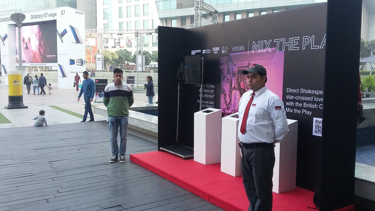 inBritish's tweet photo. We're @dlf_cyberhub with #MixthePlay & @The_Globe #CompleteWalk. Come over. Exciting goodies to be won till 16 Dec. #ShakespeareLives https://t.co/c7V7D9xiRH