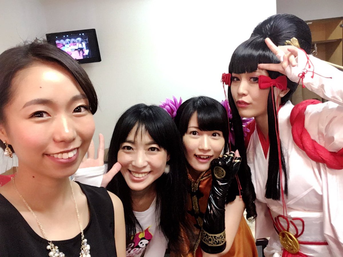 大澤彩乃 鉄拳7fr グランドファイナル ありがとうございました 優勝saint選手の涙 ぐっときました シンプルに 鉄拳 面白い 皆様 お疲れ様でした ありがとうございました 鉄拳女子部の方々と W ようやく撮れた T Co
