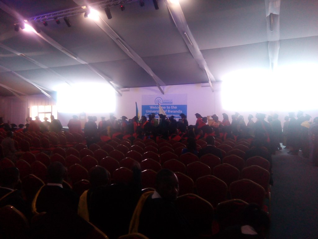 Uni_Rwanda's tweet photo. #URgrad2016 procession is on. A prize giving ceremony to follow. https://t.co/iRrMK5FEJY