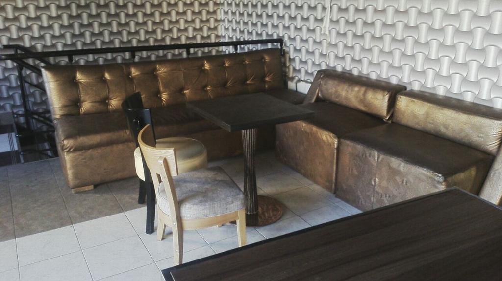 Club Fahrenheit CBD. tweet media