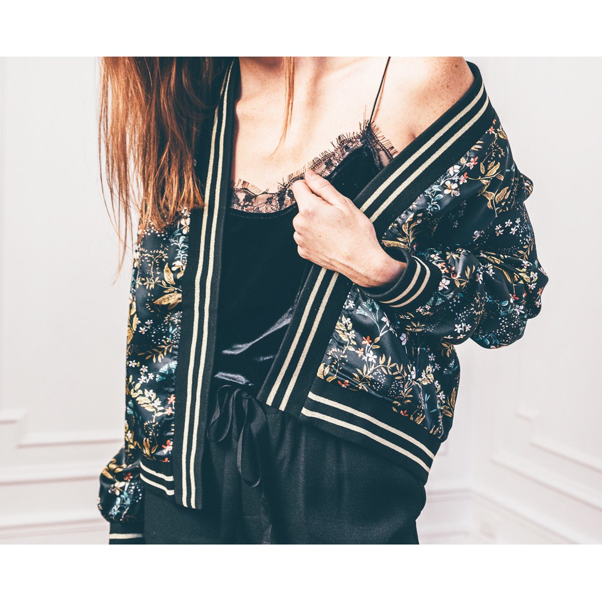 On se dévoile pour les fêtes avec notre look La Pétillante sur koukaparis.com ✨ #eshop #lookdujour