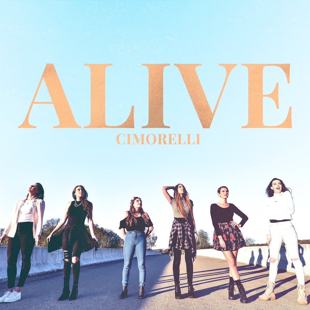 CimCroUpdates's tweet image. ALIVE!! Pre-order na pledgemusic.com/cimorelli 20. prosinca!!
