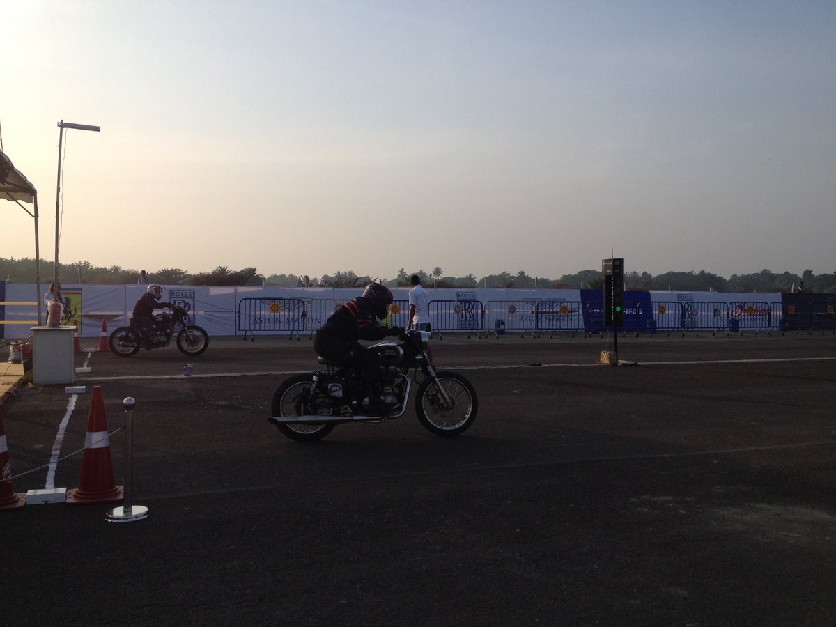 autocarindiamag's tweet photo. Here are some #bullets shooting off @fmsci #indiaspeedweek2016 https://t.co/2RS1WdMyQK
