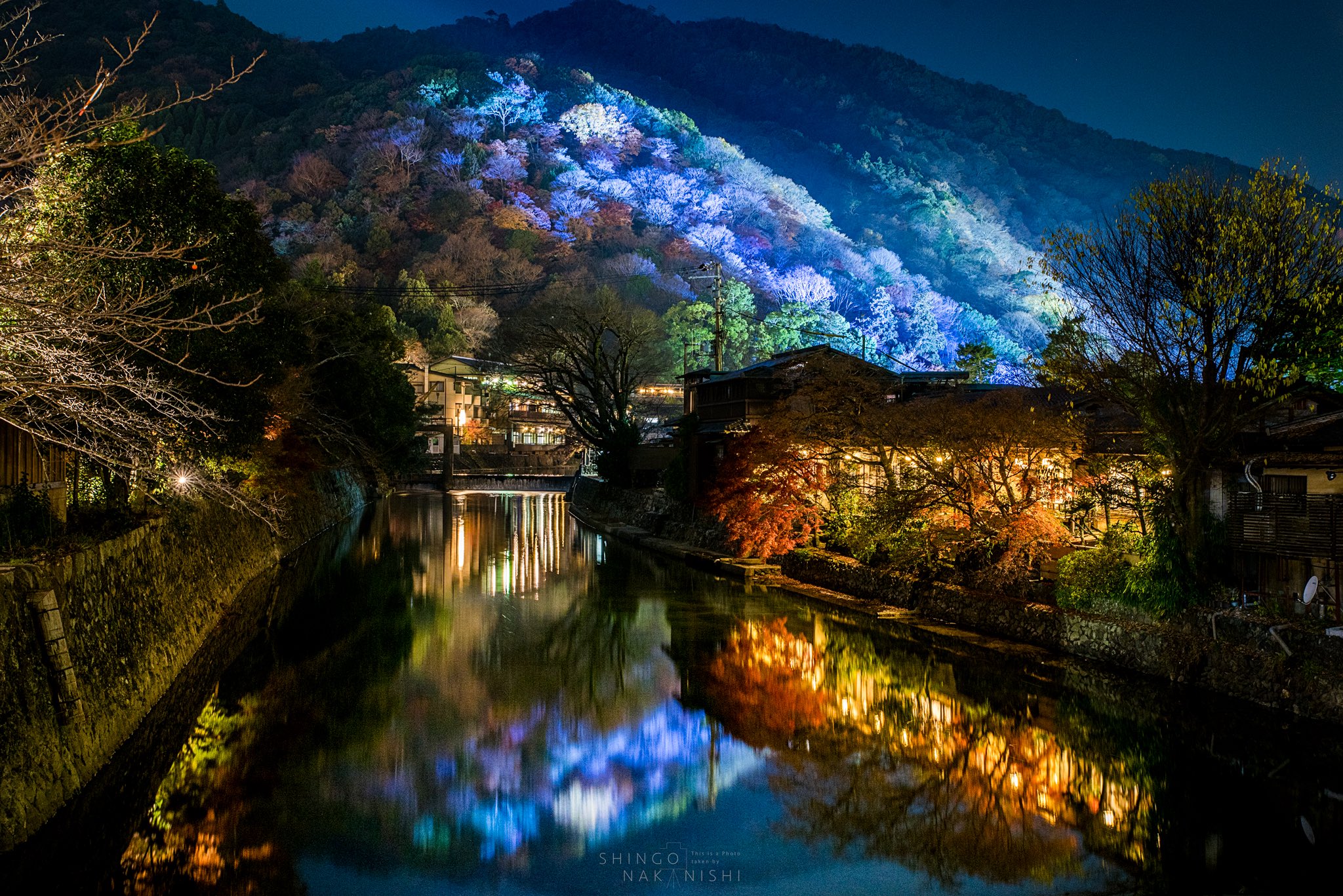 しんご No Twitter 嵐山 花灯路 昨夜から始まった 嵐山花灯路 嵐山の夜がドラマチックにライトアップされます 特に竹林の道のライトアップは本当に美しいのでぜひ一度は行ってみて欲しいです 18日まで 京都 嵐山花灯路 T Co Efx2gihjan Twitter