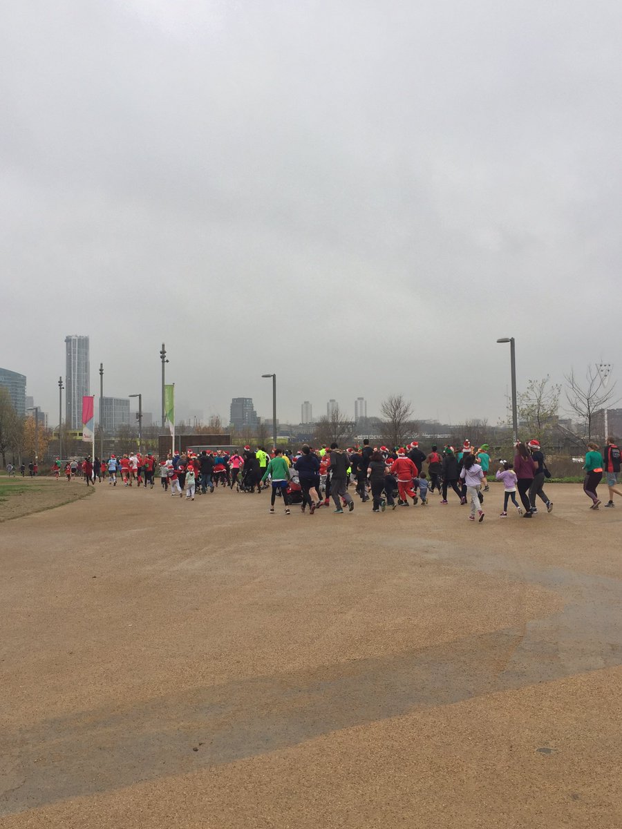 jalexzurita's tweet image. Final instructions, ready and off they go! #FestiveFunRun @noordinarypark by @activeNewham and @NewhamAthletics #MostActiveCity