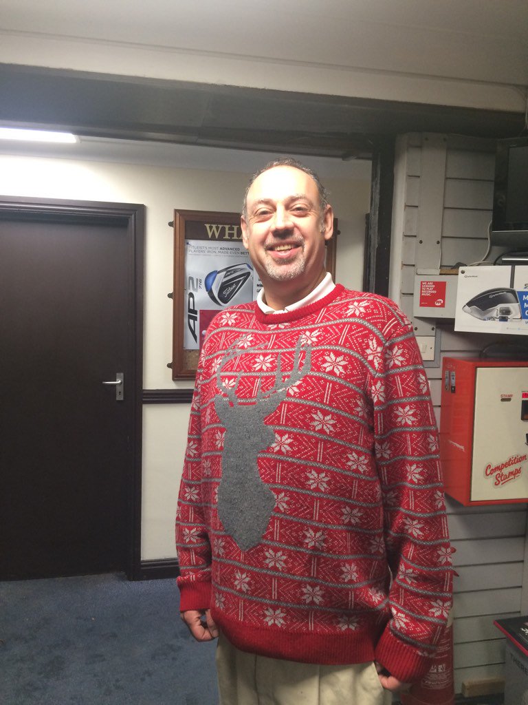 ProPeterstone's tweet photo. I hop it's Christmas soon. No other possible reason for this sweater. Paul Gape #fashion icon. https://t.co/A7rgz5VjDY