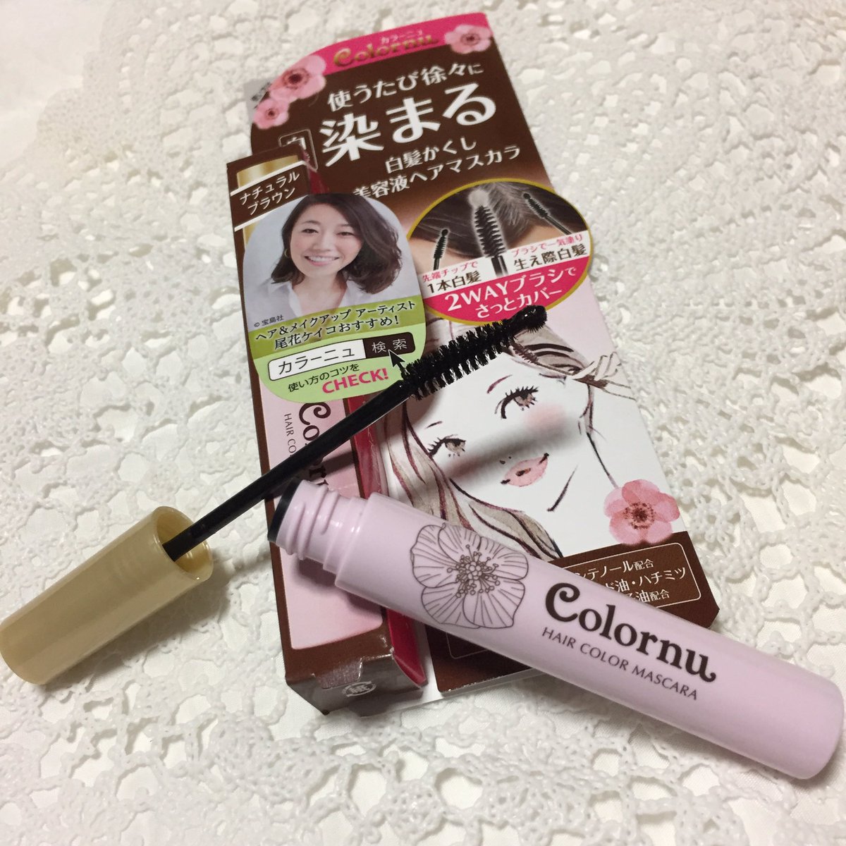 Smile On Twitter カラーニュ ヘアマスカラ は 使うたびに染まる白髪用 ヘアマスカラ ヘアメイクアップアーティスト 尾花ケイコ さんおすすめ 先端チップで1本白髪を 生え際白髪にはブラシで一気塗り 2wayブラシでさっとカバー トリートメント効果でナチュラル