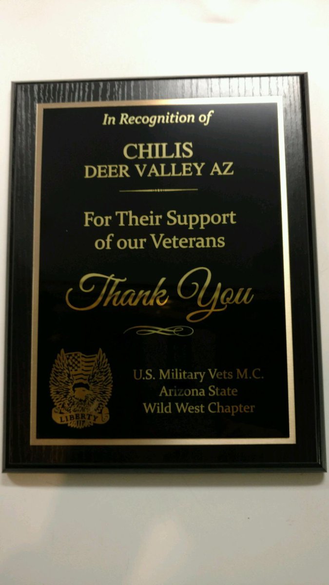 domperry2's tweet photo. #ChilisLove thanks @Chilis for giving back to our Veterans and all you do to connect and serve our communities https://t.co/xXJBUwn9l4