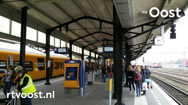 rtvoost's tweet photo. Praat mee: Ik ga erop vooruit met de nieuwe dienstregeling op het spoor https://t.co/8AAgKxDvon #rtvoost https://t.co/3WHQEOT7wn