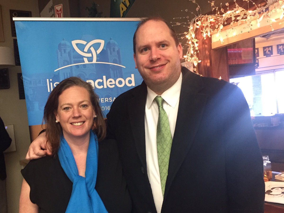 JasonKellyOtt's tweet image. Many will have a better December thanks to @MacLeodLisa raising over $7k for @BarrhavenFood at her 10th Annual Community Breakfast today.