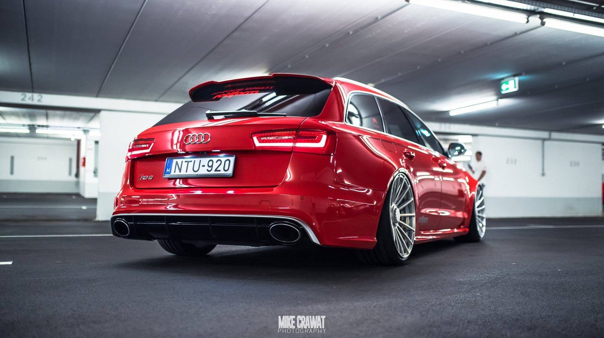t558560's tweet photo. Dat ass tho... @magnacars @fastxluxury https://t.co/ZbAEk5sUxU
