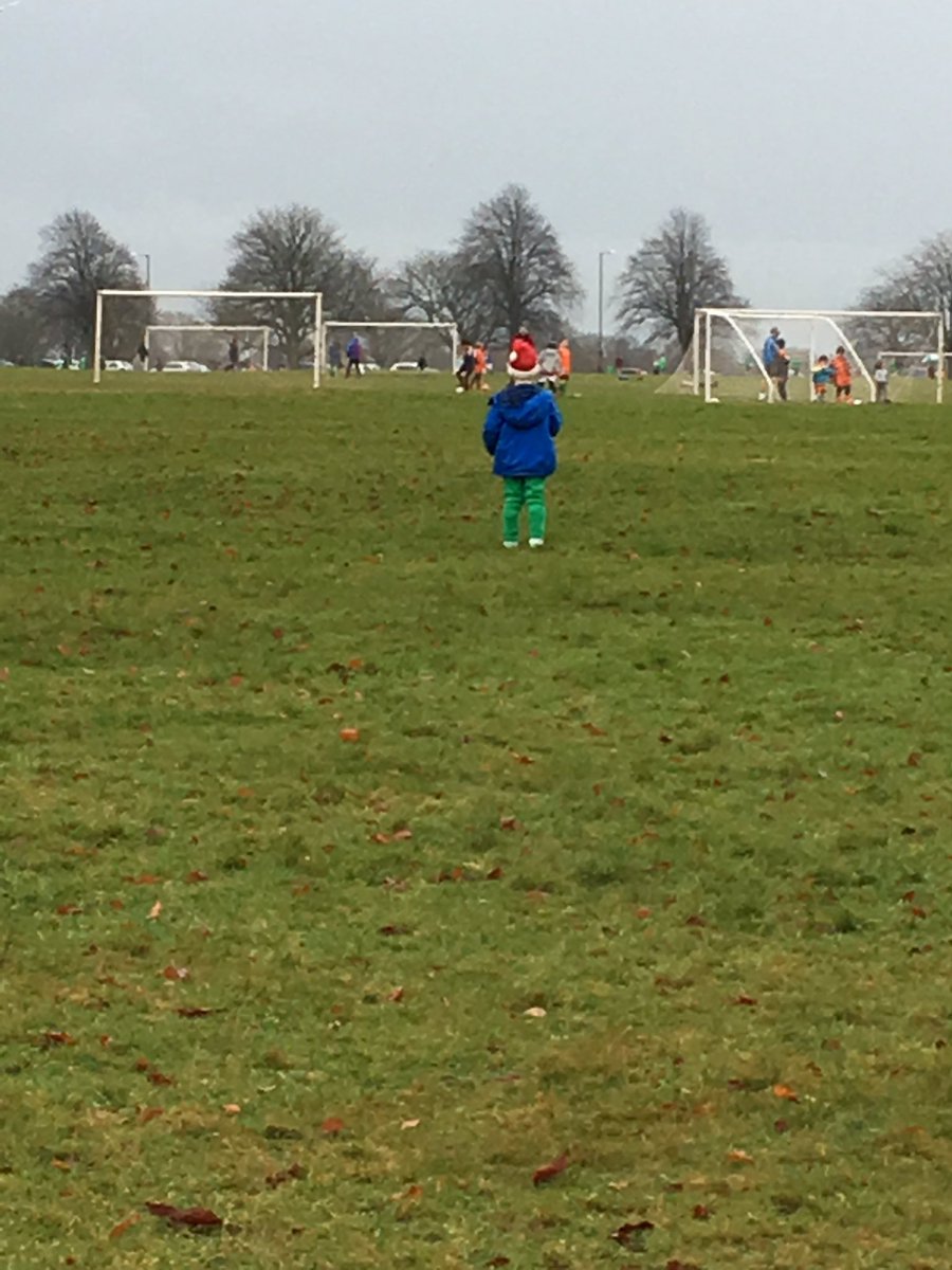 Beautiful weather for today's last runout of Westbury Park Foxes before Christmas!