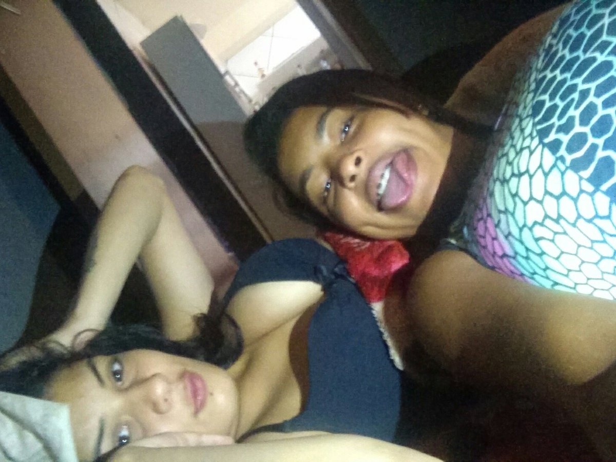 tatioliver27's tweet photo. Ao vivo com a linda https://t.co/ps2xVZqOZt