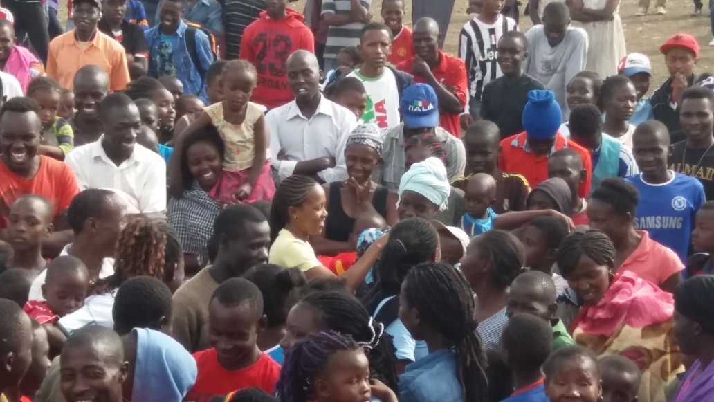 StrongerGenKe's tweet photo. Talking to moms who care about a brighter and stronger future for their kids. #StrongerGeneration https://t.co/Tn7ubZDosz
