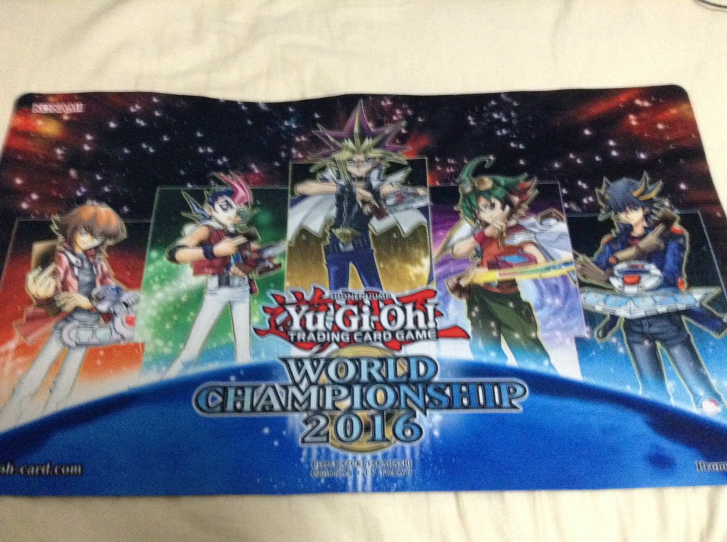 アライブ 遊戯王 提供 世界主人公プレマ 円くらいで見てます 関東手渡し 歴代主人公プレイマットは偽物結構出回ってるっぽいですけどこれ本物らしいんで買ってください 状態綺麗です 遊矢 十代 遊星 遊馬 Gx 5ds ゼアル Arcv T Co 3a59nss2mp