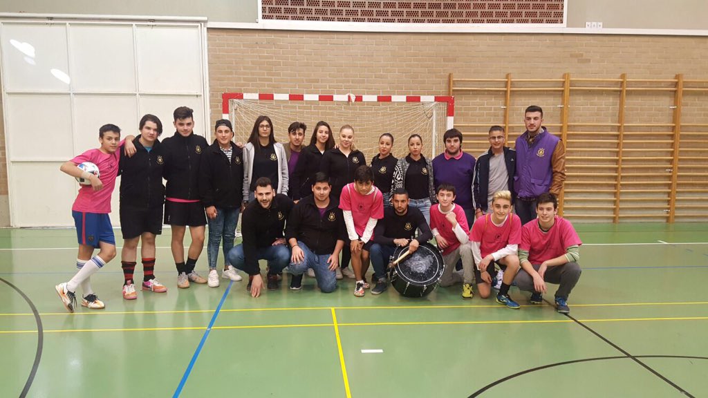 JoseCarrilloLor's tweet photo. Deporte y solidaridad.  
III Torneo Intercofradias. ⚽ 
@ajpasoblanco @Jovenes_Azules @AcjEncarnado @AJPasoMorado https://t.co/wYPTadDqPu