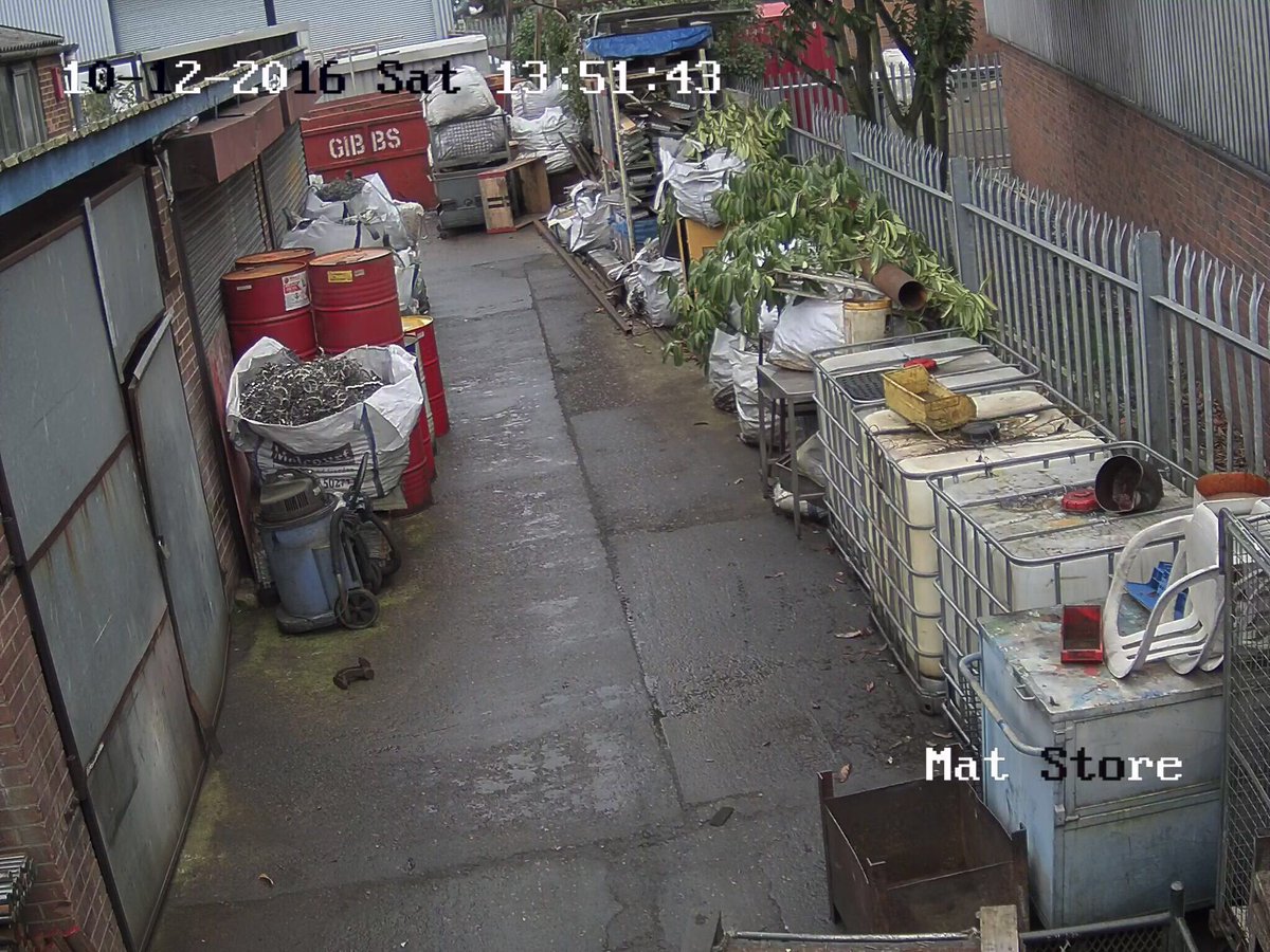 securitybymm's tweet photo. Hik-vision camera using "remote protection" Smart camera technology to prevent theft of waste metal, line and box detection deployed great! https://t.co/cz6LYKLE5n