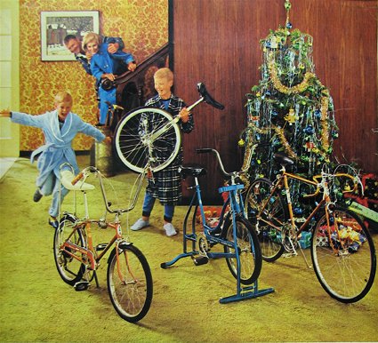 JaysCycleCenter's tweet photo. Some gifts never go out of style.  We have everything you need to surprise someone with the gift of cycling this holiday season! https://t.co/QOekRURjIH
