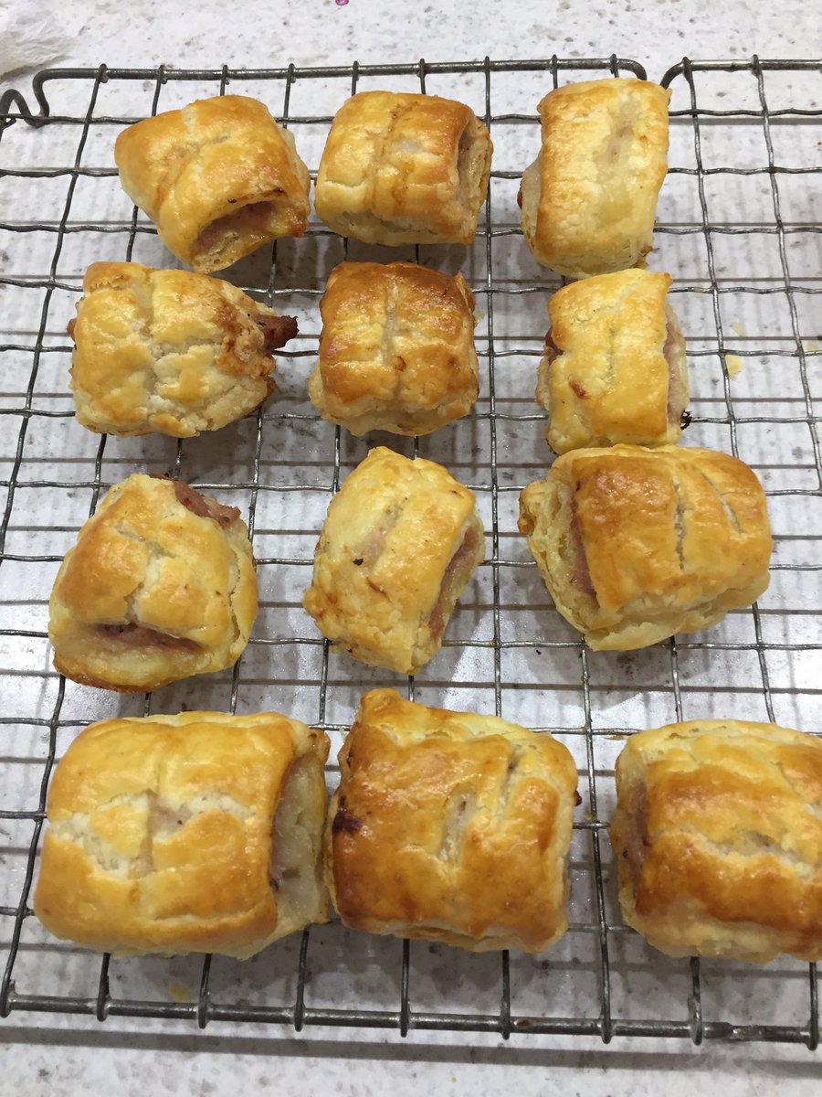 jls162's tweet photo. @SillyYakFoods - finally, gluten free sausage rolls! Great pastry, hooray!! 😊 https://t.co/y9fsJe6h1K