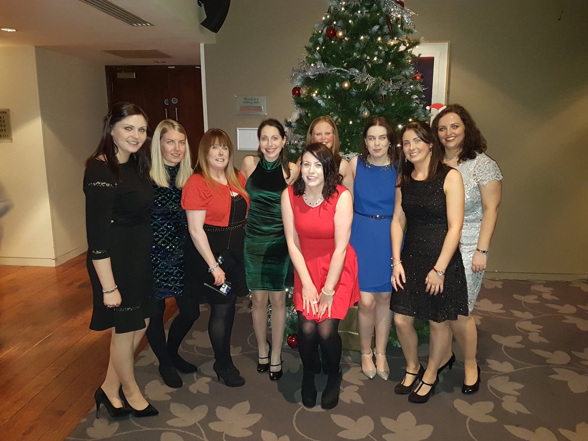 DanielleConlon2's tweet image. By 9 please #claytonchristmas2016 #printbox