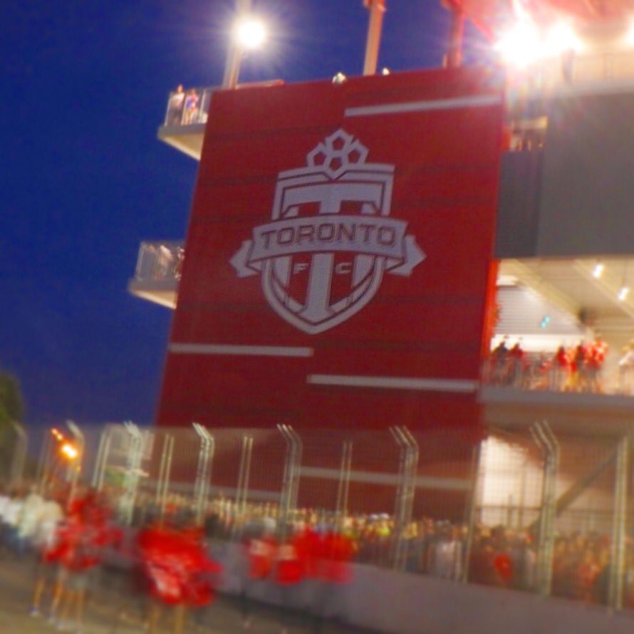 Let's Go Red!!! @torontofc Looking forward to a great game tonight ⚽️🇨🇦🙌🏼 #TFC #MLSCupFinal #cheeringfromafar