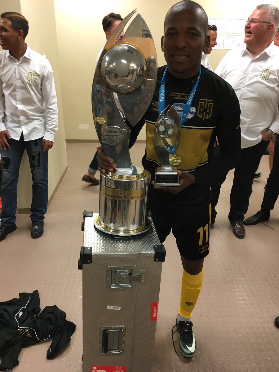 aubreyngoma11's tweet photo. I have no words😩 Only God knows how badly I wanted this🙏🏾🏆🙌🏾⚽️ it's eluded me 3 times already... @CapeTownCityFC family thank you https://t.co/UpbkYrqzYe