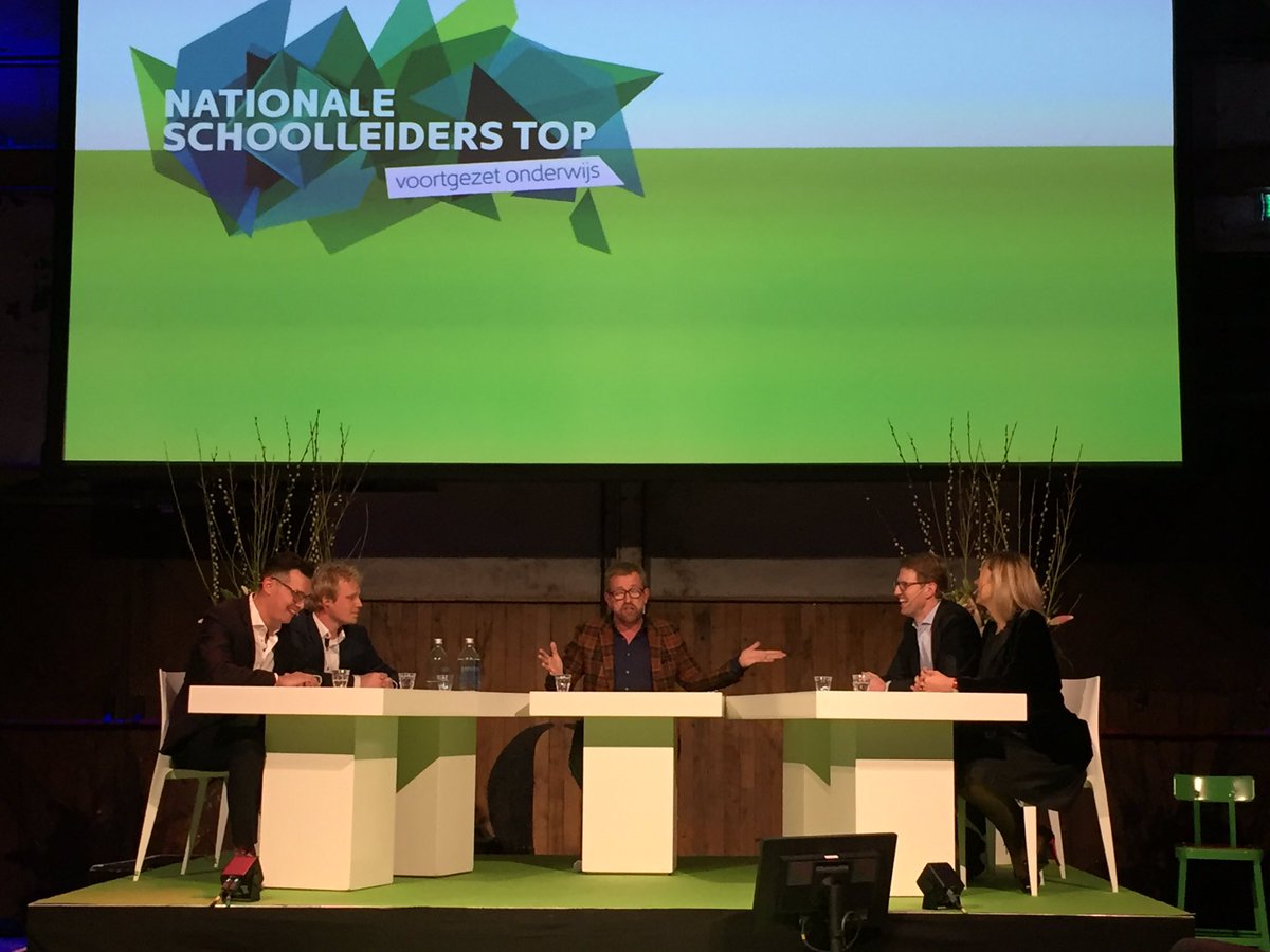 SanderDekker's tweet photo. Tweede Nationale SchoolleidersTop VO was geslaagd. Wederom leerzame ontmoeting tussen onderwijs, bedrijfsleven, sport en cultuur. #NST2016 https://t.co/6El6oKUt3F