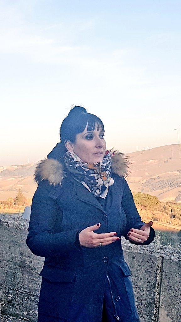 FelicianoRosel2's tweet photo. #barile #vulture  #basilicata 
#vinandum2016 #berebasilicata 
@elena_fucci il suo #titolo e la sua #visione di #territorio https://t.co/1vDns2AkbN