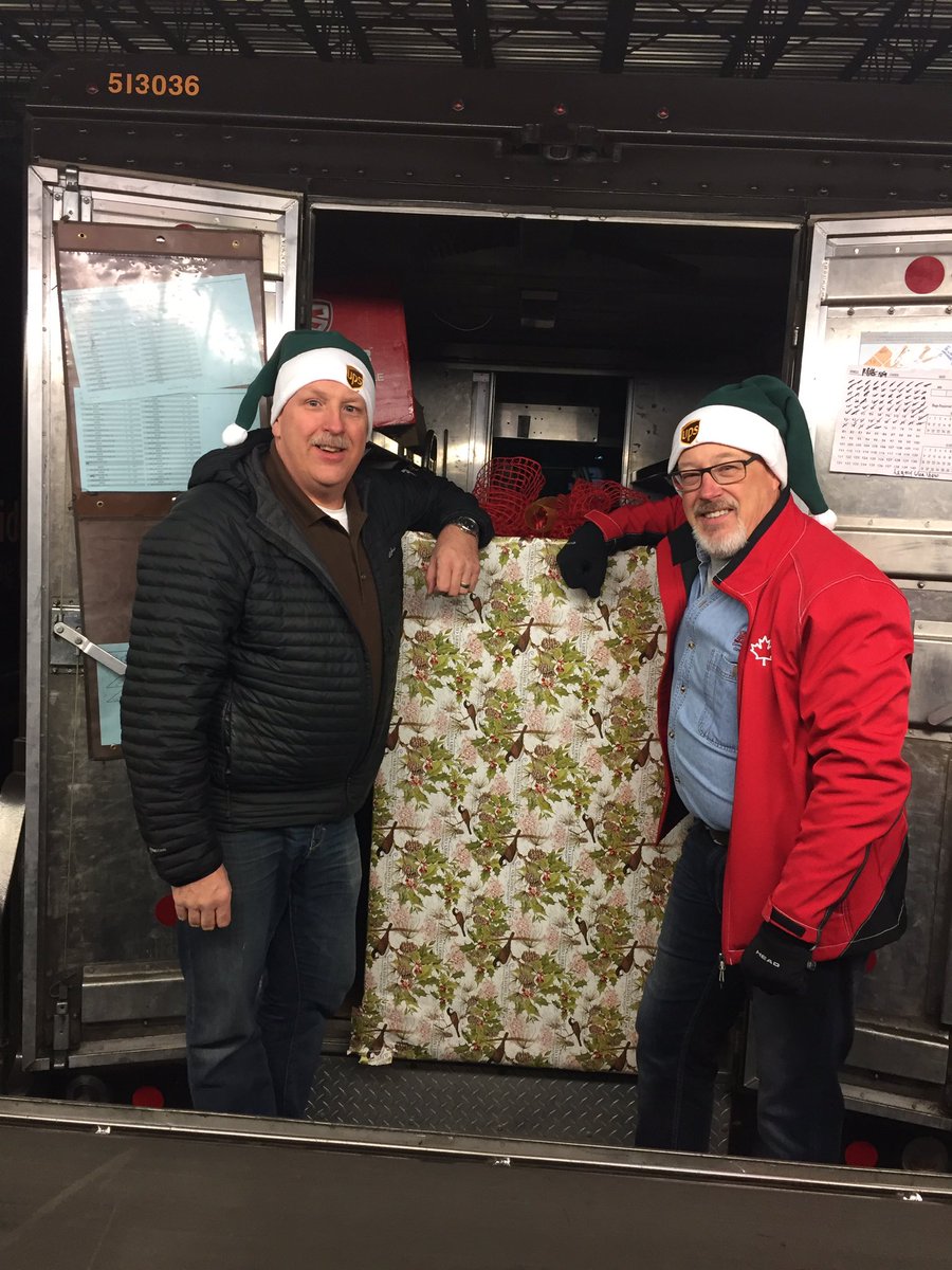kencalgary's tweet photo. @UPS_Canada #AAF2016 @calgarysun having fun at Adopt A Family 2016 https://t.co/Zf02swFJ3R