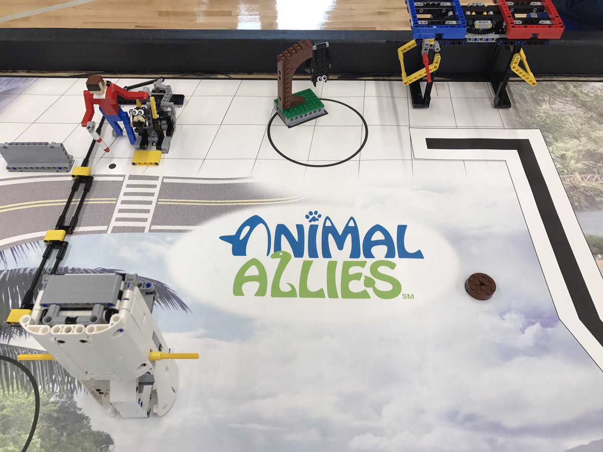 blaser's tweet photo. Great turnout of teams for the #firstlegoleague Animal Allies challenge today @Sewickley - Thanks Coach @WhitakerErin https://t.co/0MuiwjJJ8D