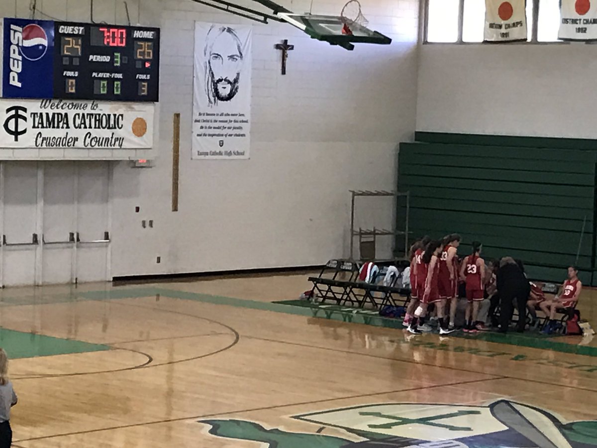 Coach 'me up! Lions hold a slim lead going into 4th