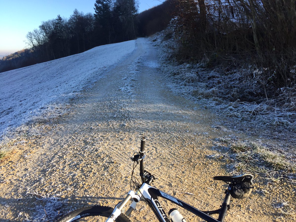 SchumacherFM's tweet image. What a chilling bike ride at +1C but stunning view towards the Alps. #geissberg #aargau #notCoding