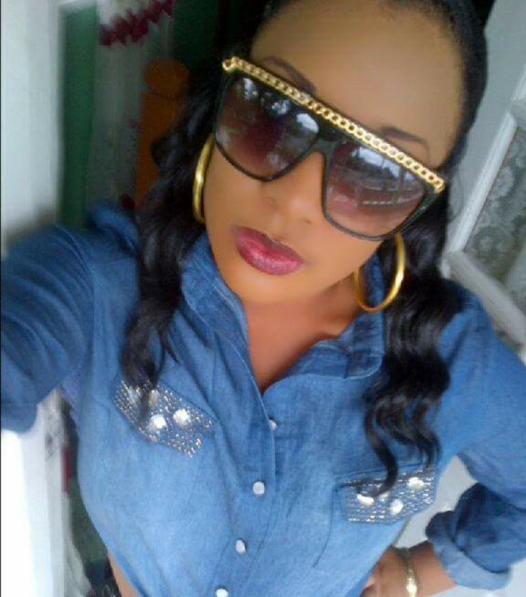 miss_merl's tweet photo. Throwback. #MissMerl https://t.co/0iJ55TQsRX